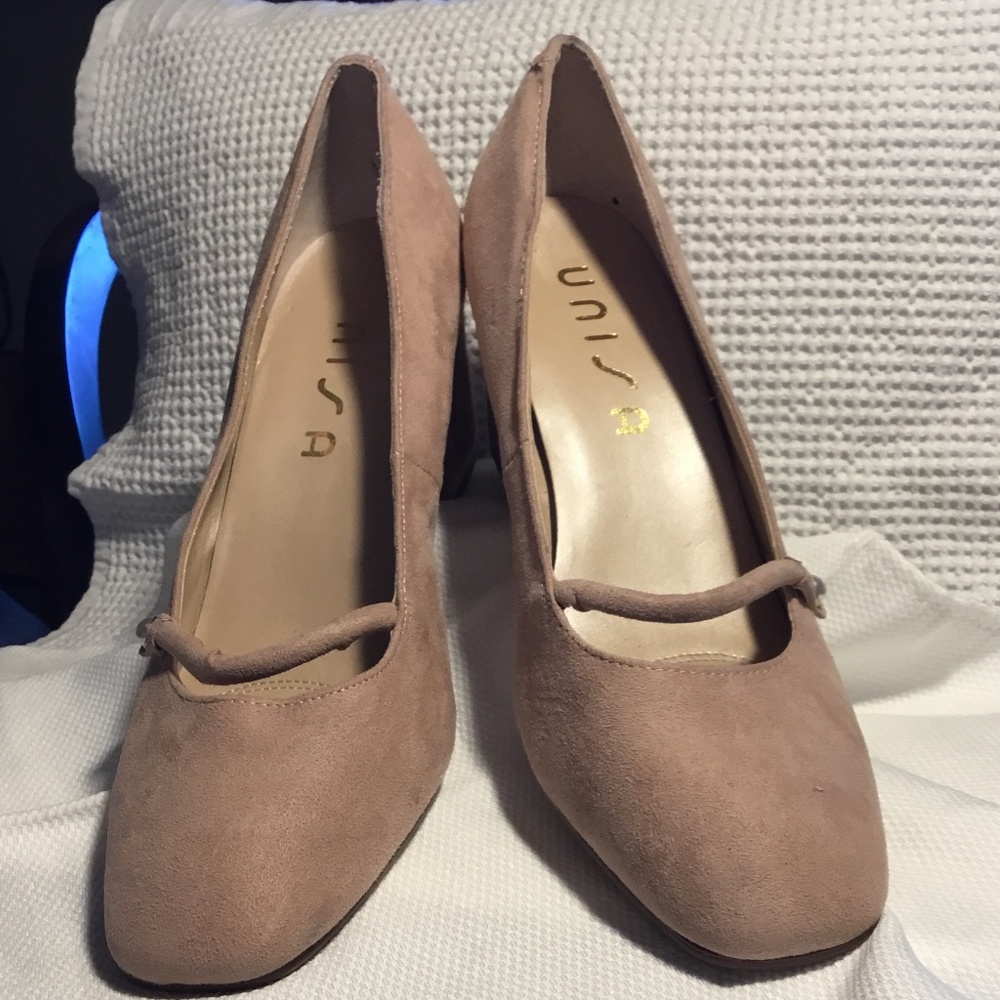 Unisa~Mary Jane Blush Pink Suede Block Heels~Size 10M